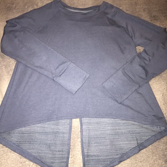 New cute 👕 shirt - Picture 1 of 3